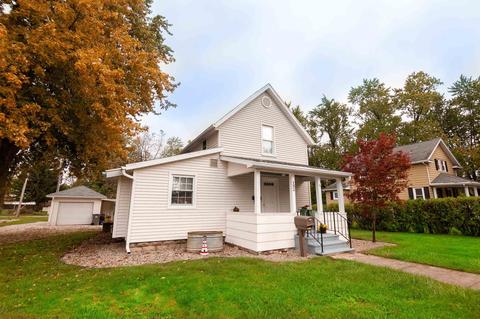152 E John St, Nappanee, IN 46550 photo 2