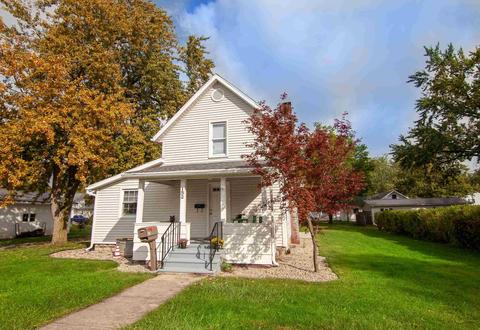 152 E John St, Nappanee, IN 46550 photo 3