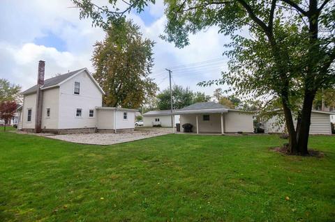 152 E John St, Nappanee, IN 46550 photo 5