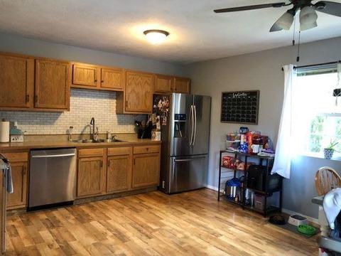 9859 E Summitt Ln, Bloomfield, IN 47424 photo 8