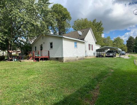 744 S Section St, Dugger, IN 47848 photo 17