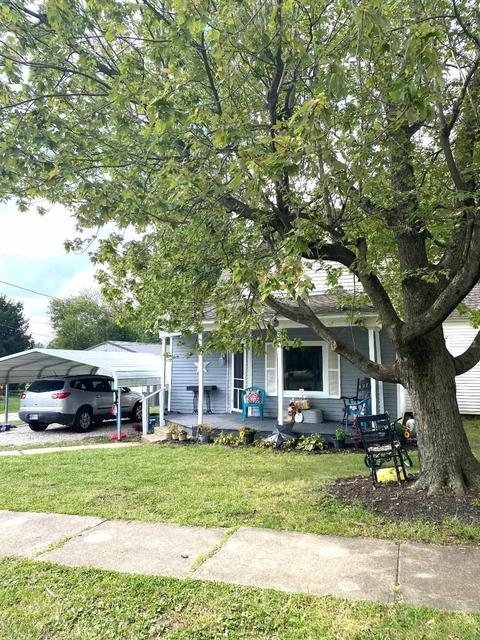 744 S Section St, Dugger, IN 47848 photo 2