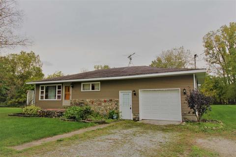 735 Colgrove St, Waterloo, IN 46793 photo 2