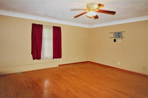 735 Colgrove St, Waterloo, IN 46793 photo 6
