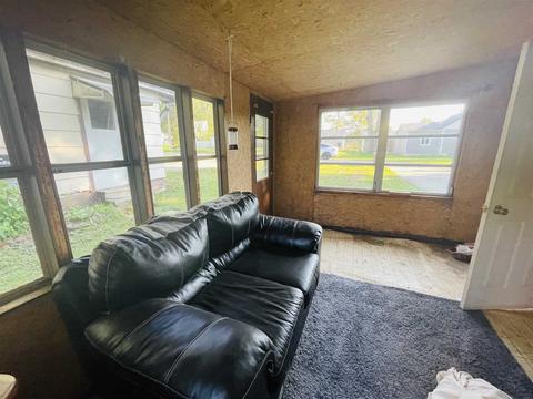 690 W Douglas St, Waterloo, IN 46793 photo 8
