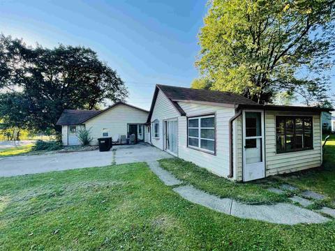 690 W Douglas St, Waterloo, IN 46793 photo 3