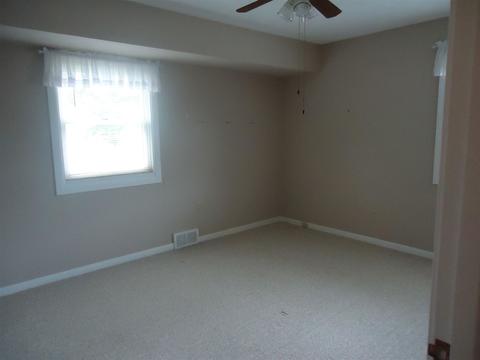 115 Edgewood Dr, Bedford, IN 47421 photo 22