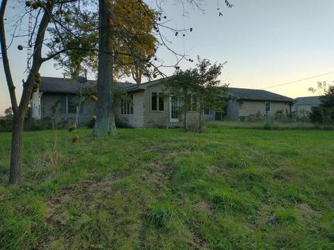 6025 Billett Ln, Sumner, IL 62466 photo 2
