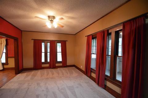 370 S Wayne St, Waterloo, IN 46793 photo 5