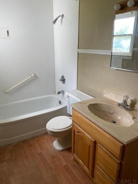 365 E Broad St, Lyons, IN 47443 photo 21
