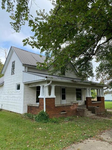 365 E Broad St, Lyons, IN 47443 photo 3