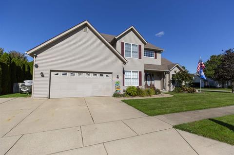 11631 E Wolfe Bridge Dr, Granger, IN 46530 photo 2