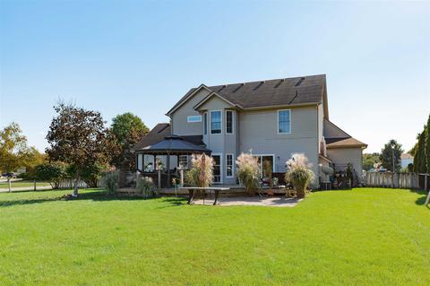 11631 E Wolfe Bridge Dr, Granger, IN 46530 photo 3