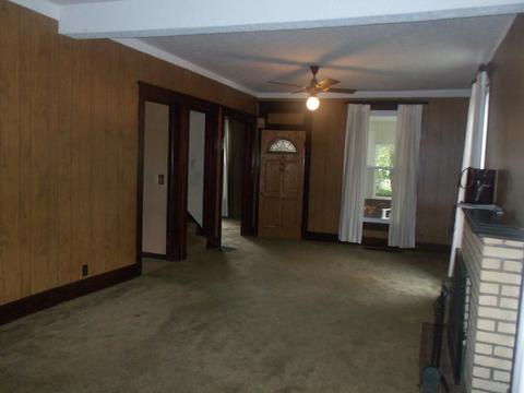 359 E 6th St, Peru, IN 46970 photo 4