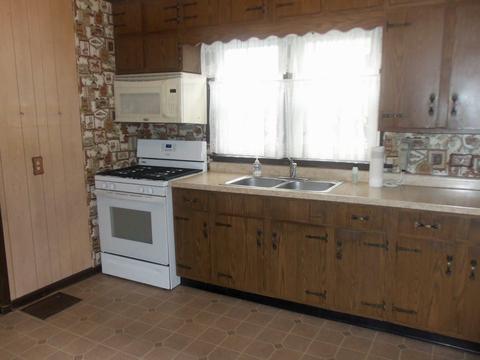 359 E 6th St, Peru, IN 46970 photo 6