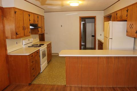 902 9 12 St, Covington, IN 47932 photo 5