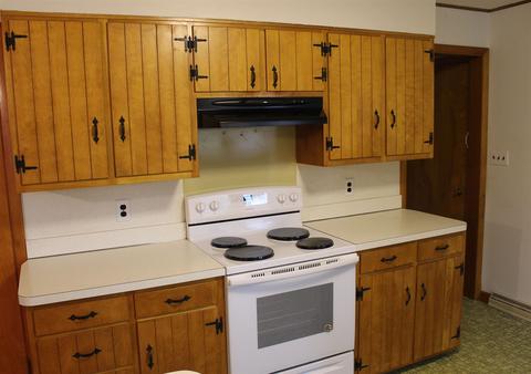 902 9 12 St, Covington, IN 47932 photo 2