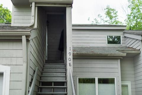 1908 E Bay Pointe Dr, Bloomington, IN 47401 photo 2
