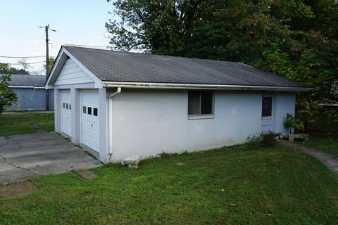 504 S 9th St, Mitchell, IN 47446 photo 8