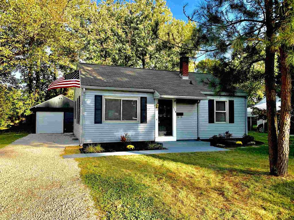 1118 S Parker Dr, Evansville, IN 47714 36 Photos MLS 202144484