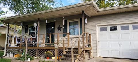 3013 29th St, Bedford, IN 47421 photo 2