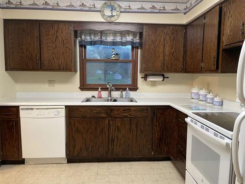 315 Bennett Rd, Bedford, IN 47421 photo 4