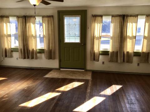 735 N Wayne St, Waterloo, IN 46793 photo 3
