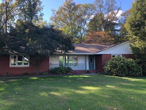 810 Blessinger Ln, Jasper, IN 47546 photo 1