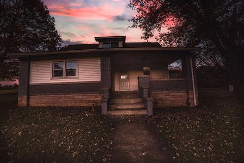 416 Mt Pleasant, Bedford, IN 47421 photo 1