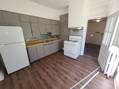 51 E Spring St, Peru, IN 46970 photo 8