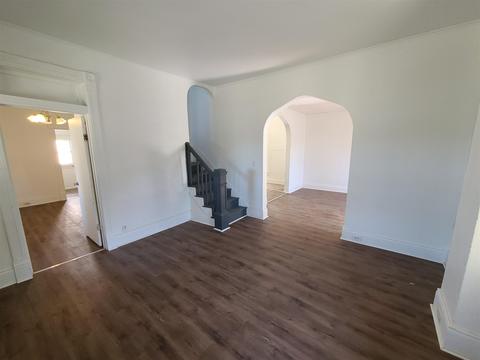 51 E Spring St, Peru, IN 46970 photo 6