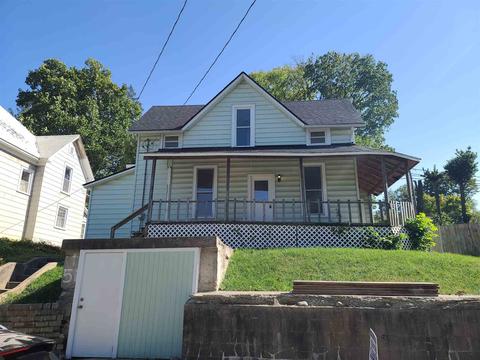 51 E Spring St, Peru, IN 46970 photo 4