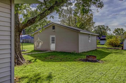 414 E Arnold St, Bluffton, IN 46714 photo 17