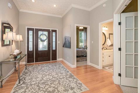 8837 S Morrison Ct, Bloomington, IN 47401 photo 2