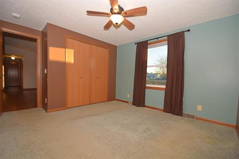 1377 Maple Ln, Nappanee, IN 46550 photo 12