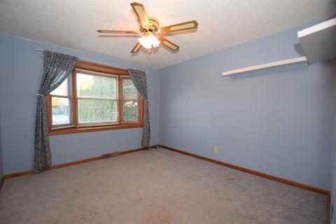 1377 Maple Ln, Nappanee, IN 46550 photo 15