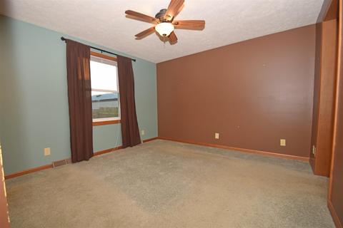 1377 Maple Ln, Nappanee, IN 46550 photo 13