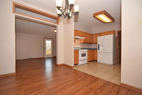 1377 Maple Ln, Nappanee, IN 46550 photo 7
