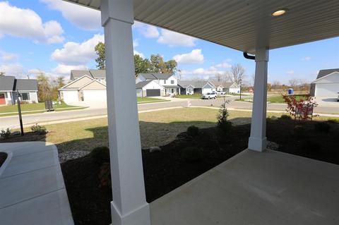 2061 Freestone Pl, Huntertown, IN 46748 photo 3