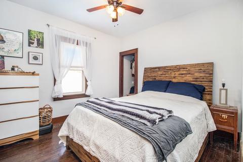 206 E Wabash Ave, Wakarusa, IN 46573 photo 9