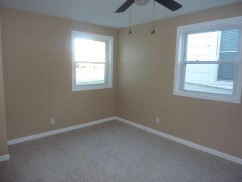 524 E Stephenson St, Marion, IN 46952 photo 8