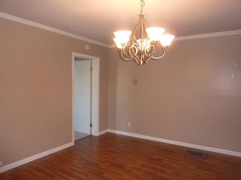524 E Stephenson St, Marion, IN 46952 photo 4