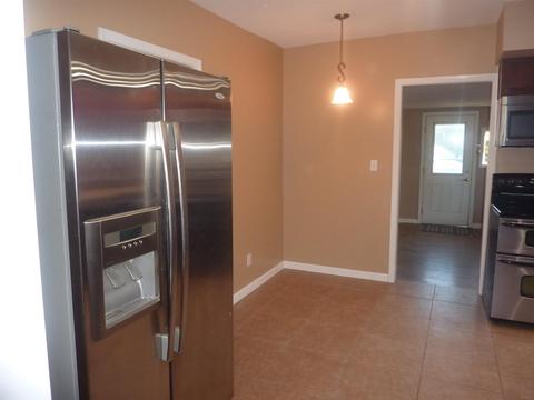 524 E Stephenson St, Marion, IN 46952 photo 13