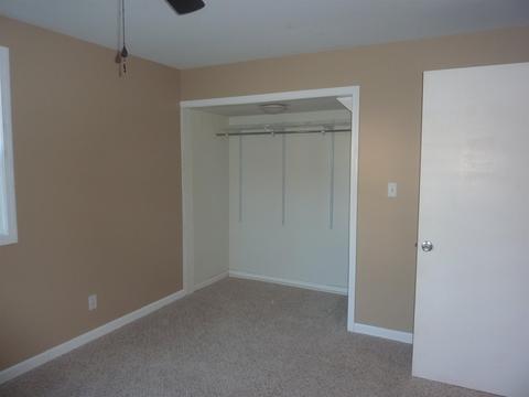 524 E Stephenson St, Marion, IN 46952 photo 9