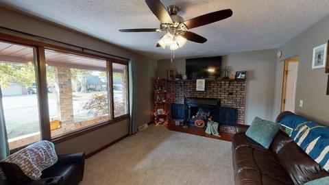 1418 Maple Leaf Dr, Jasper, IN 47546 photo 2