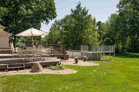 10285 Red Raspberry Ln, Granger, IN 46530 photo 3