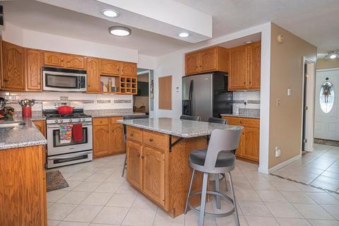 1305 E Marigold Dr, Bloomington, IN 47401 photo 12