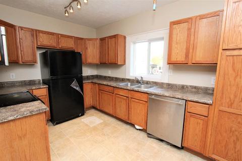 408 E 3rd St, Brookston, IN 47923 photo 7