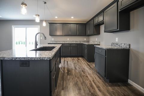 4255 E Duffy Dr, Syracuse, IN 46567 photo 8