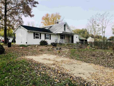 907 Lawrence St, Mitchell, IN 47446 photo 2